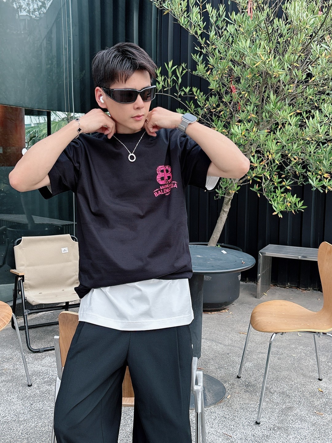 巴黎世家 2025春夏新款男女同款👫短袖T恤,!定制专属纯棉面料,定制原版工艺螺纹,胸前重工字母log