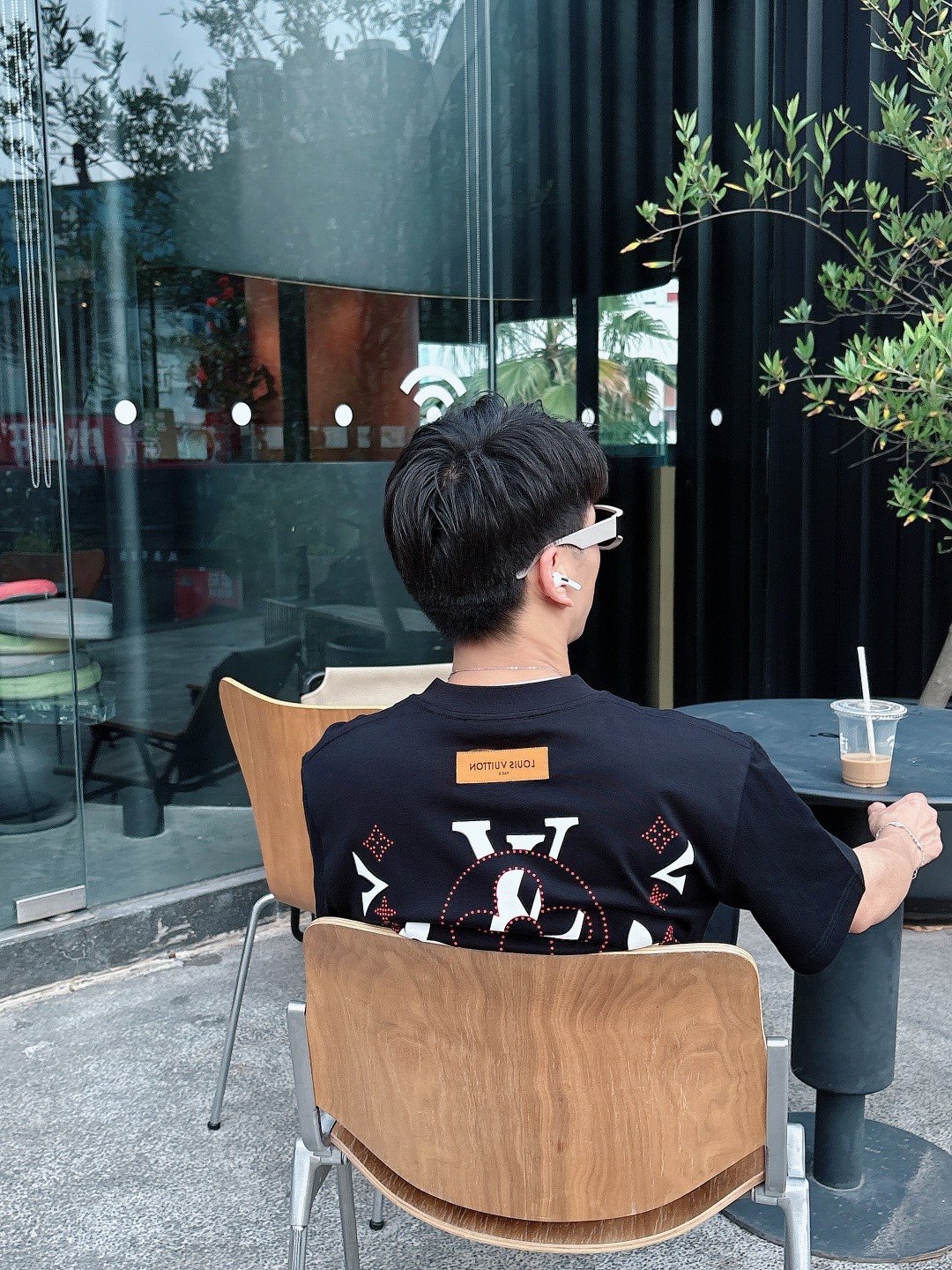  LV 2025春夏新款男女同款👫短袖T恤，！定制专属纯棉面料，定制原版工艺螺纹，胸前重工字母logo工