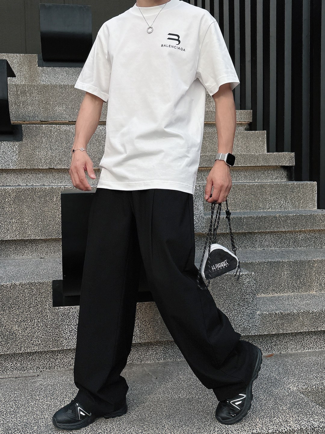  巴黎世家 2025春夏新款男女同款👫短袖T恤，！定制专属纯棉面料，定制原版工艺螺纹，胸前重工字母log