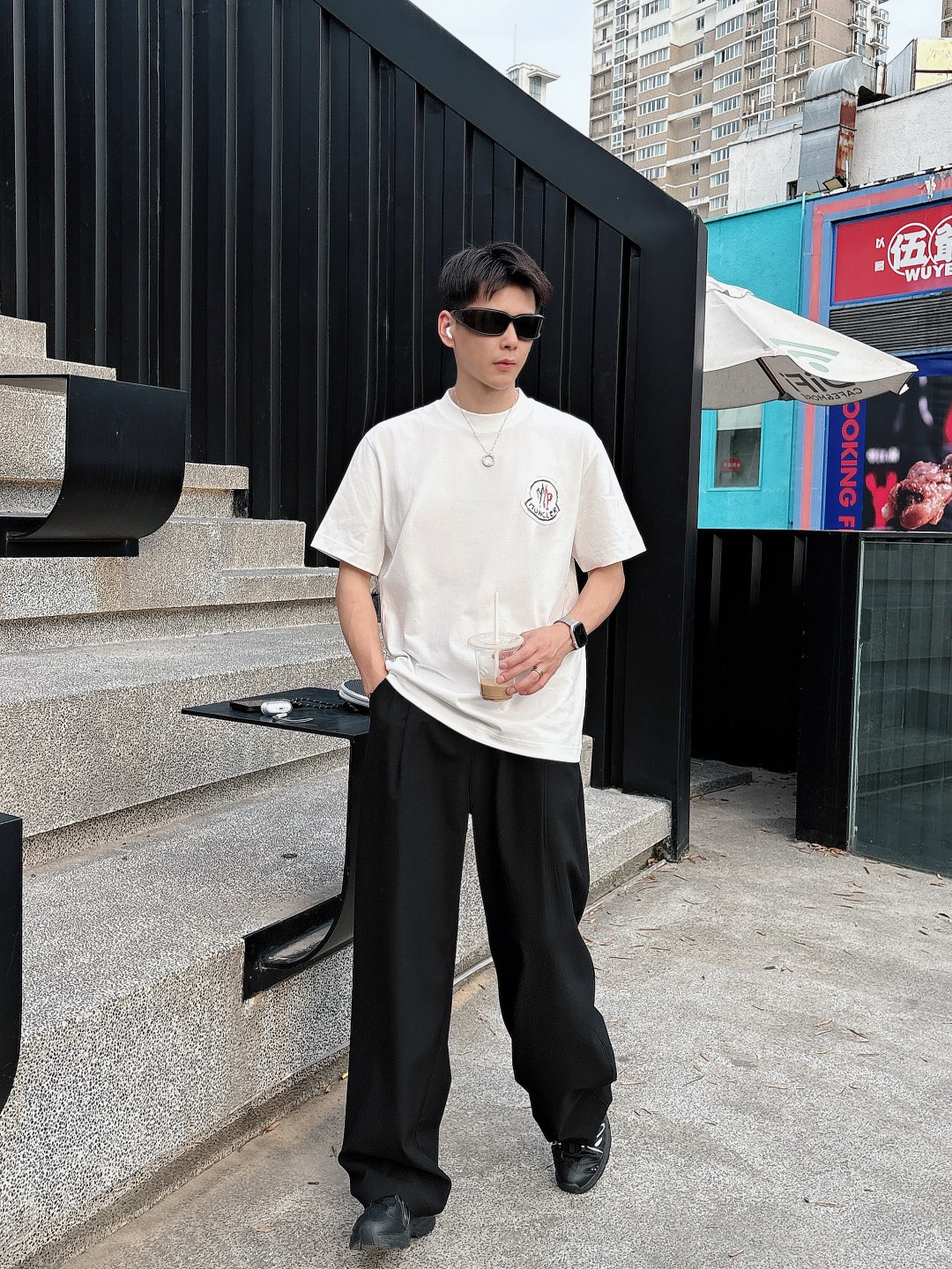  蒙口 2025春夏新款男女同款👫短袖T恤，！定制专属纯棉面料，定制原版工艺螺纹，胸前重工字母logo工