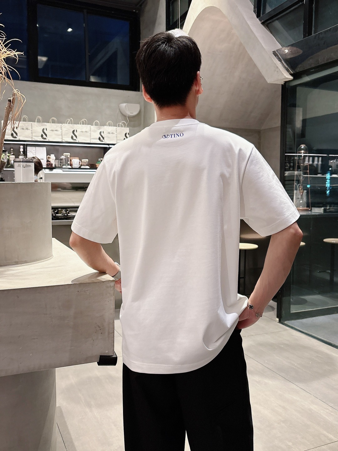 华伦天奴 2025春夏新款男女同款👫短袖T恤,!定制专属纯棉面料,定制原版工艺螺纹,胸前重工字母log