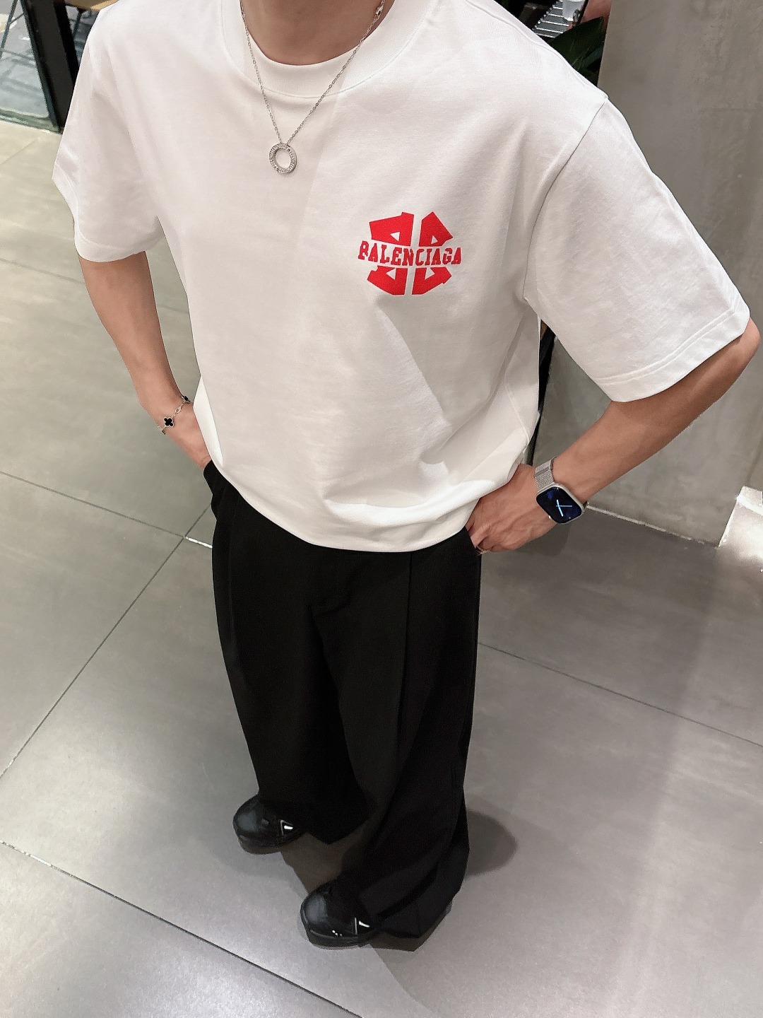 巴黎世家 2025春夏新款男女同款👫短袖T恤,!定制专属纯棉面料,定制原版工艺螺纹,胸前重工字母log
