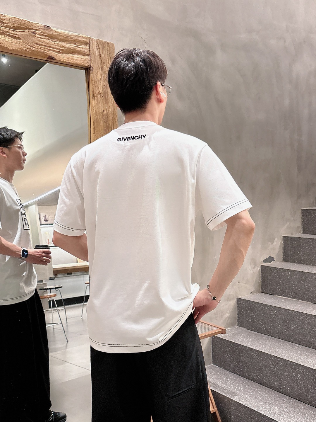  纪梵希 2025春夏新款男女同款👫短袖T恤，！定制专属纯棉面料，定制原版工艺螺纹，胸前重工字母logo