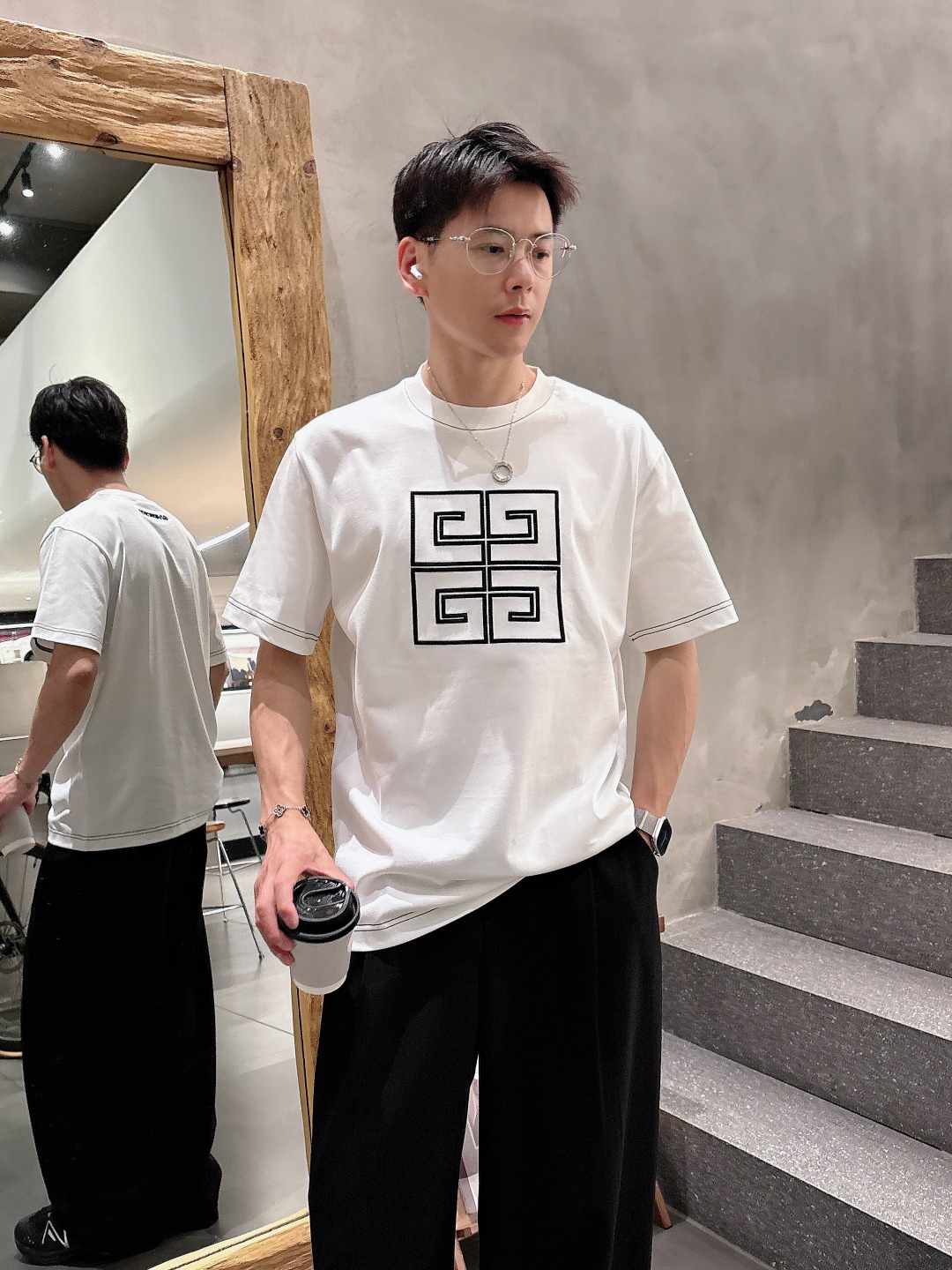  纪梵希 2025春夏新款男女同款👫短袖T恤，！定制专属纯棉面料，定制原版工艺螺纹，胸前重工字母logo