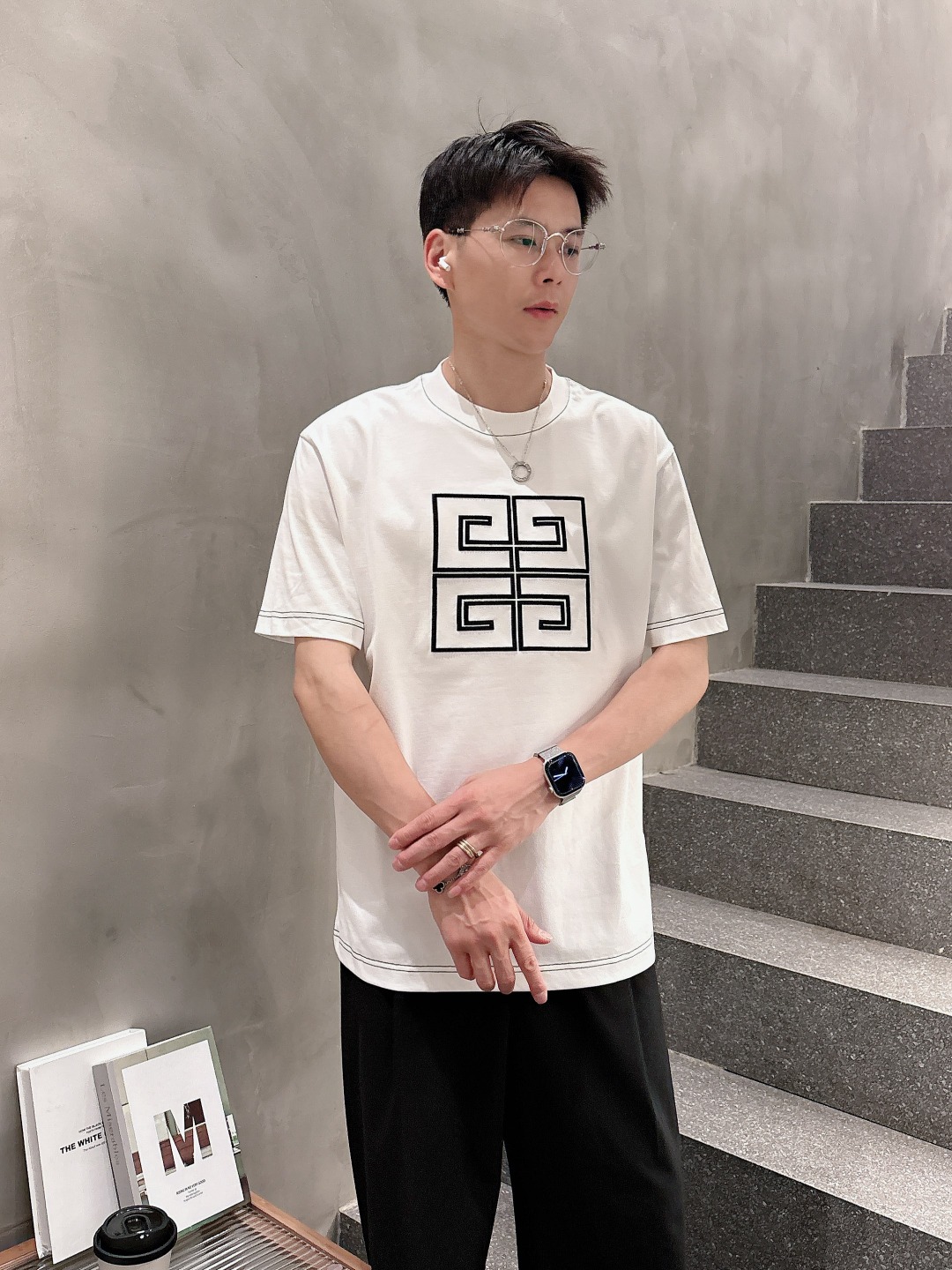  纪梵希 2025春夏新款男女同款👫短袖T恤，！定制专属纯棉面料，定制原版工艺螺纹，胸前重工字母logo