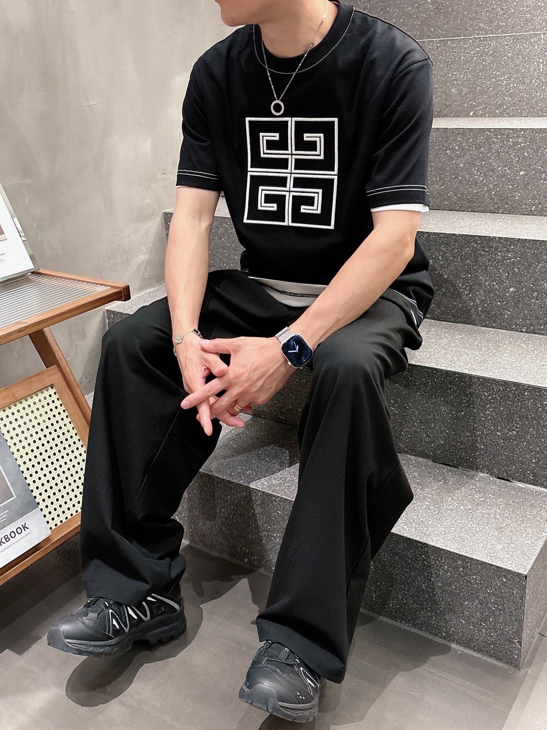 纪梵希 2025春夏新款男女同款👫短袖T恤,!定制专属纯棉面料,定制原版工艺螺纹,胸前重工字母logo
