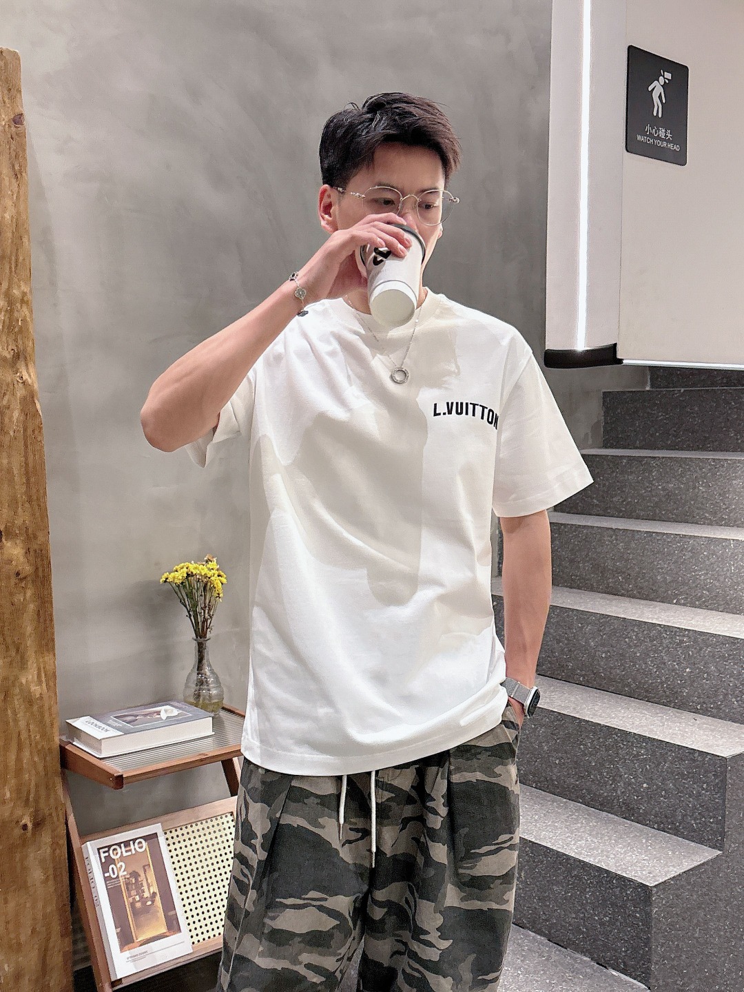  LV 2025春夏新款男女同款👫短袖T恤，！定制专属纯棉面料，定制原版工艺螺纹，胸前重工字母logo工