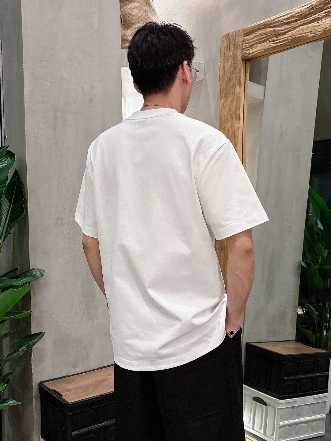  巴宝莉 2025春夏新款男女同款👫短袖T恤，！定制专属纯棉面料，定制原版工艺螺纹，胸前重工字母logo