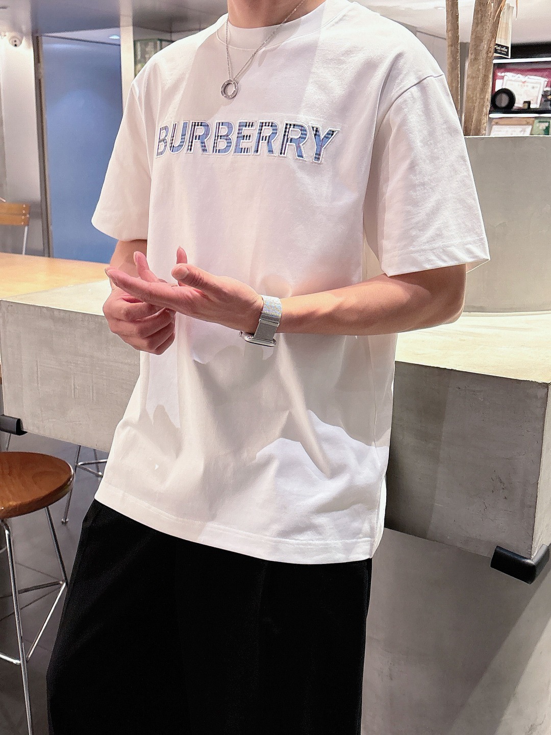  巴宝莉 2025春夏新款男女同款👫短袖T恤，！定制专属纯棉面料，定制原版工艺螺纹，胸前重工字母logo