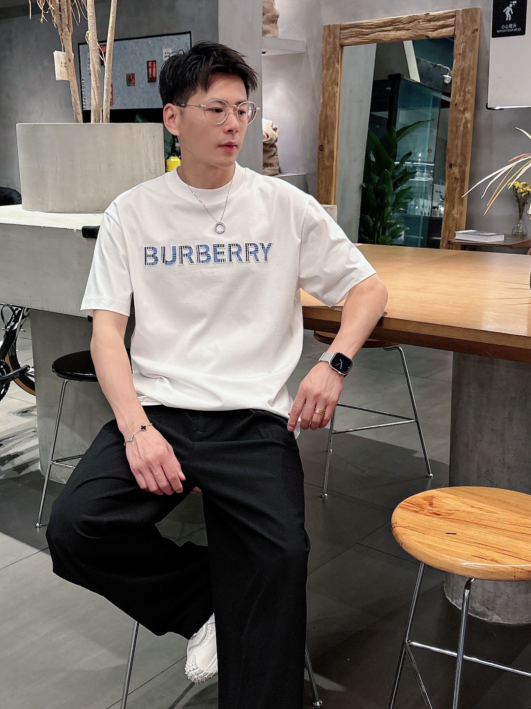  巴宝莉 2025春夏新款男女同款👫短袖T恤，！定制专属纯棉面料，定制原版工艺螺纹，胸前重工字母logo