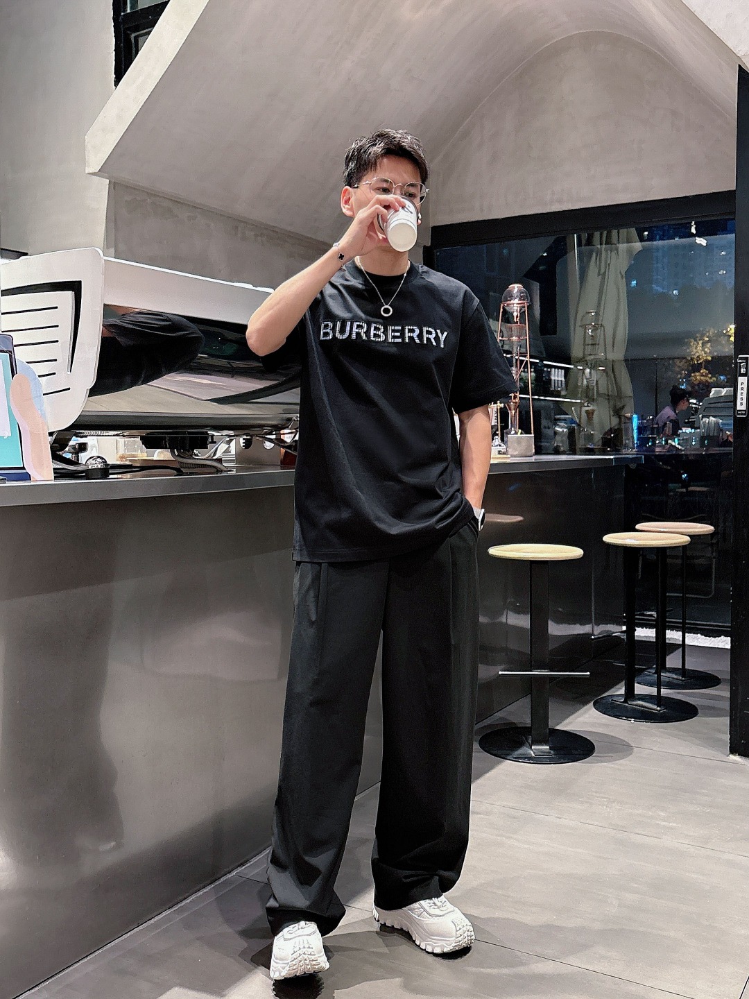  巴宝莉 2025春夏新款男女同款👫短袖T恤，！定制专属纯棉面料，定制原版工艺螺纹，胸前重工字母logo