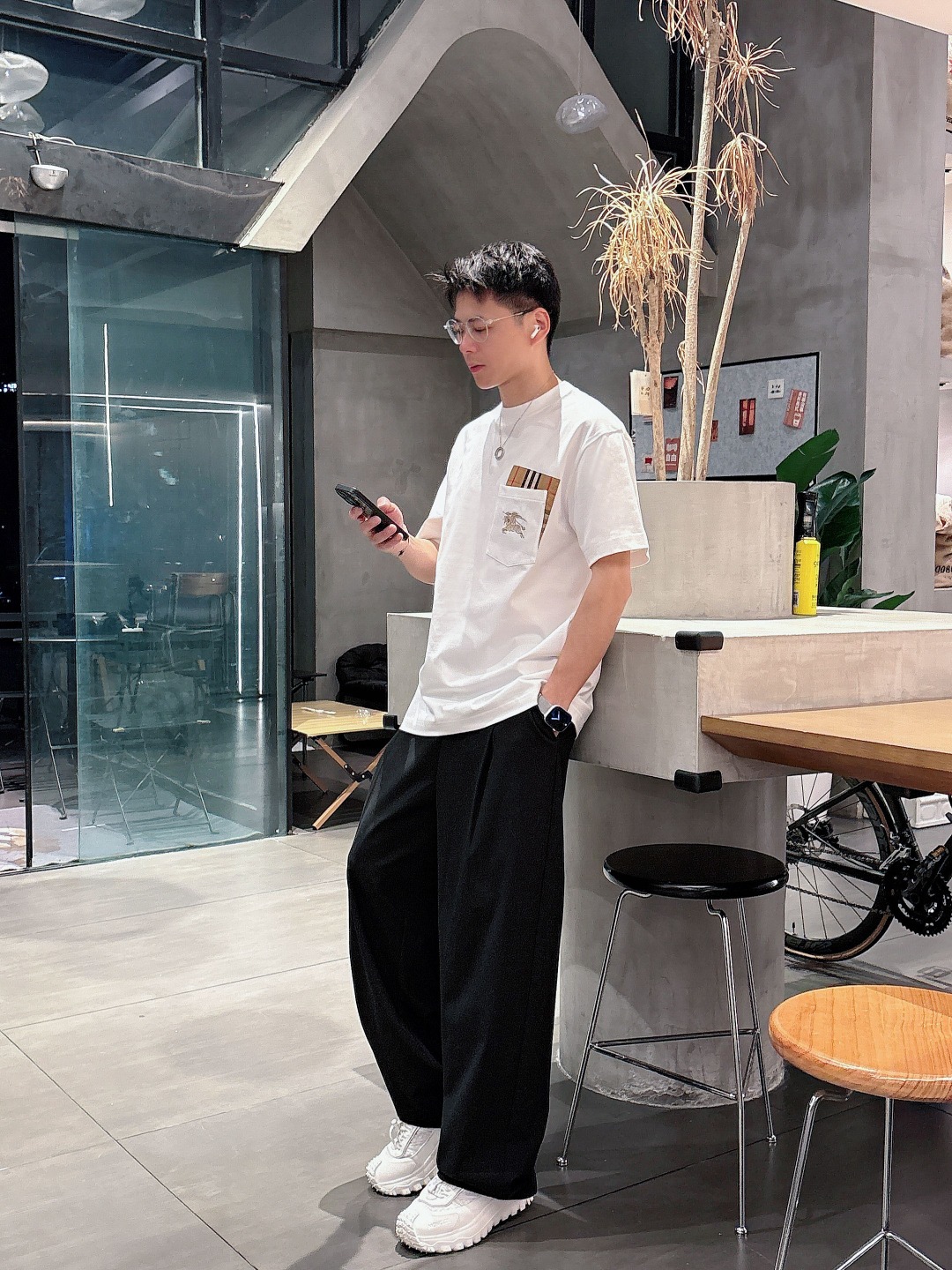  巴宝莉 2025春夏新款男女同款👫短袖T恤，！定制专属纯棉面料，定制原版工艺螺纹，胸前重工字母logo