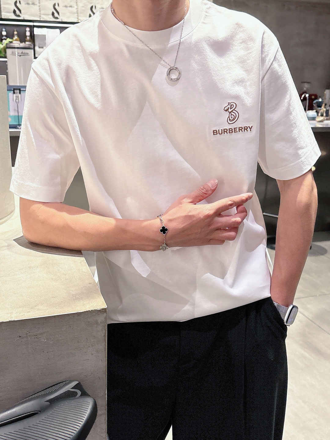  巴宝莉 2025春夏新款男女同款👫短袖T恤，！定制专属纯棉面料，定制原版工艺螺纹，胸前重工字母logo