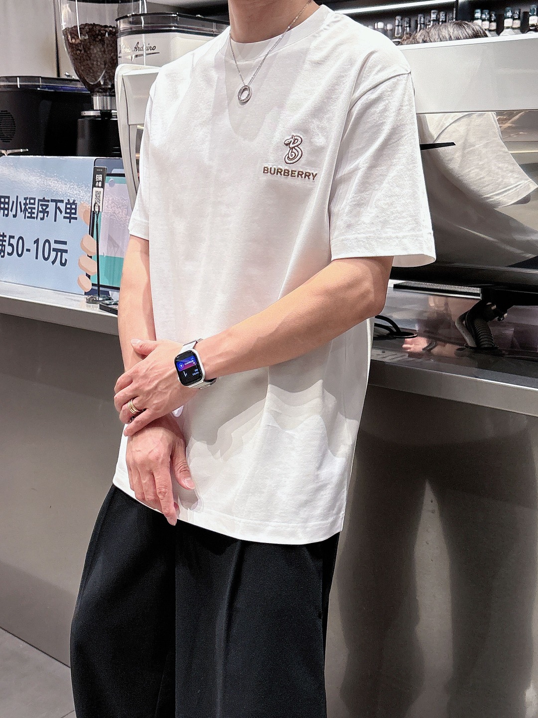  巴宝莉 2025春夏新款男女同款👫短袖T恤，！定制专属纯棉面料，定制原版工艺螺纹，胸前重工字母logo