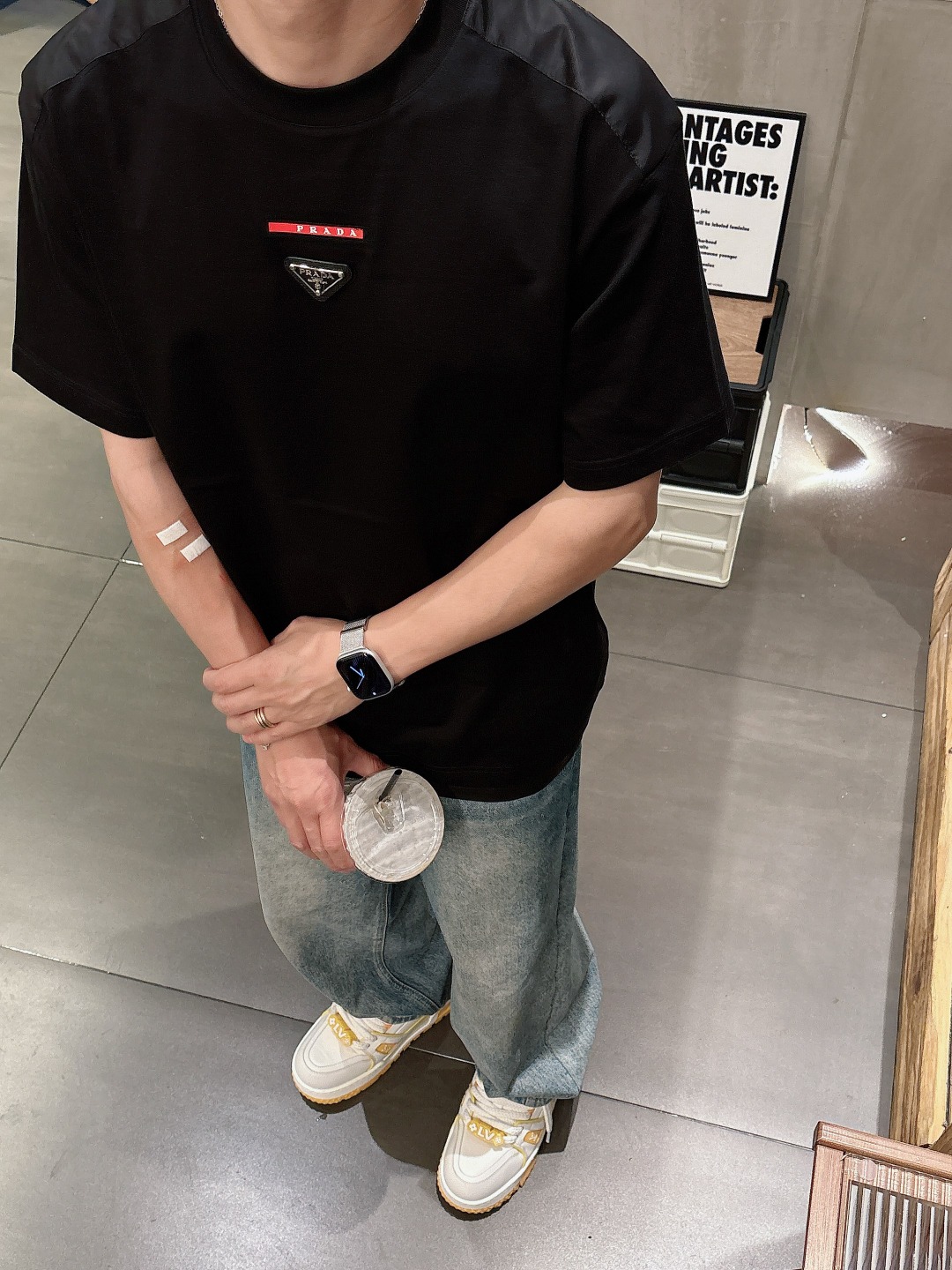 普拉达 2025春夏新款男女同款👫短袖T恤，！定制专属纯棉面料，定制原版工艺螺纹，胸前重工字母logo