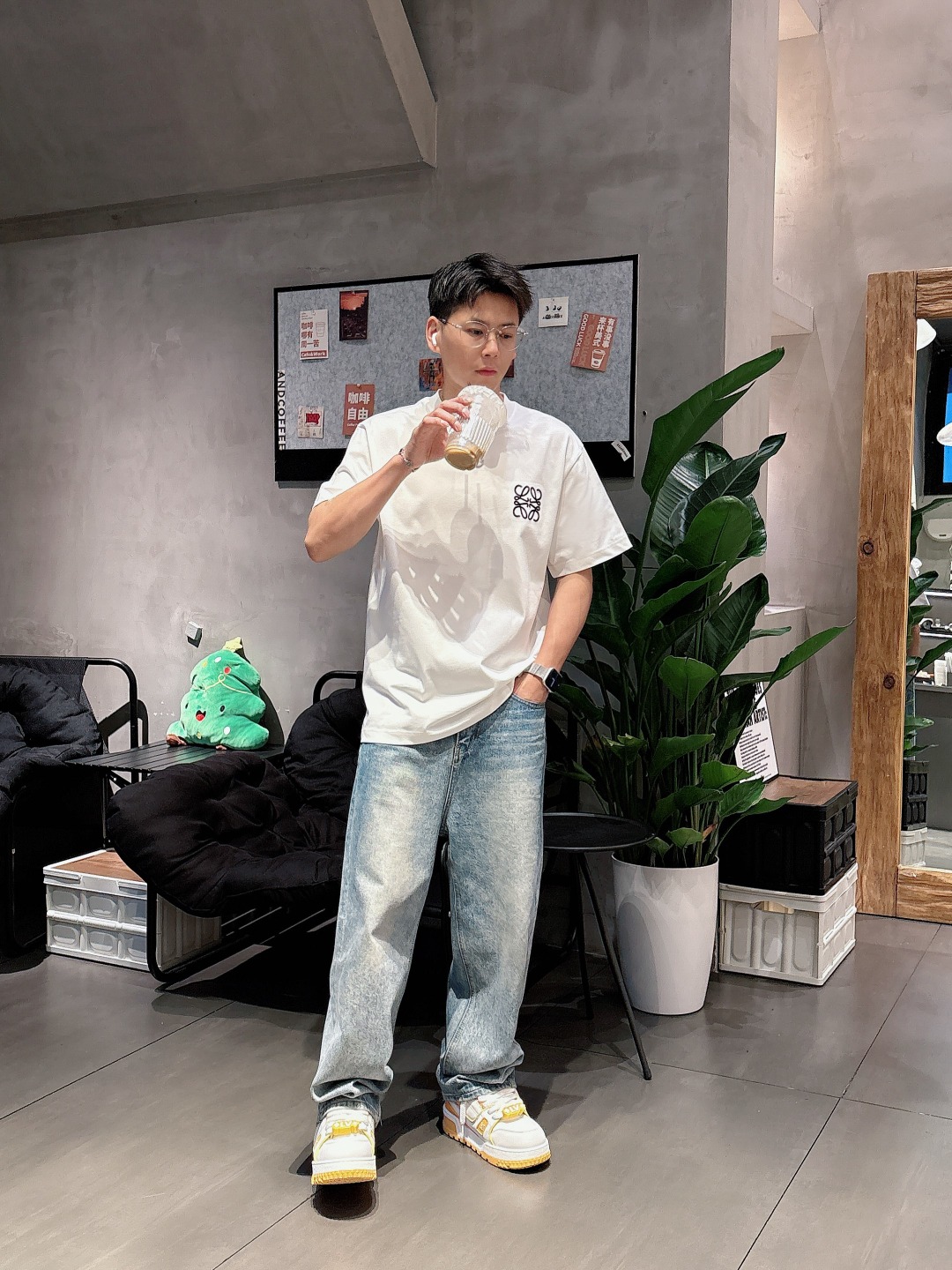  罗意威 2025春夏新款男女同款👫短袖T恤，！定制专属纯棉面料，定制原版工艺螺纹，胸前重工字母logo