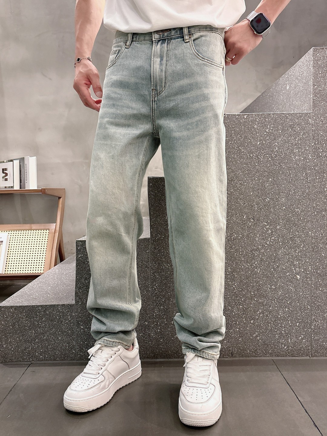 NO:427020,Burberry summer new men's casual jeans, top quality!  Channel orders are sold simultaneously on the official website!  !  Original customized denim cotton material!  Suitable for casual/formal outfits ~ the best for daily commuting!  !  Size 29-38 (no 3537), Burberry, jeans, alexander wang19860909巴宝莉 夏新款男士休闲牛仔裤,顶级品质！渠道订单,官网同步出售！！原厂订制牛仔全棉材质！适合休闲/正装各种搭配～日常通勤的极品！！尺码29-38（没3537）,,burberry,jeans,alexander wang,Men's clothing