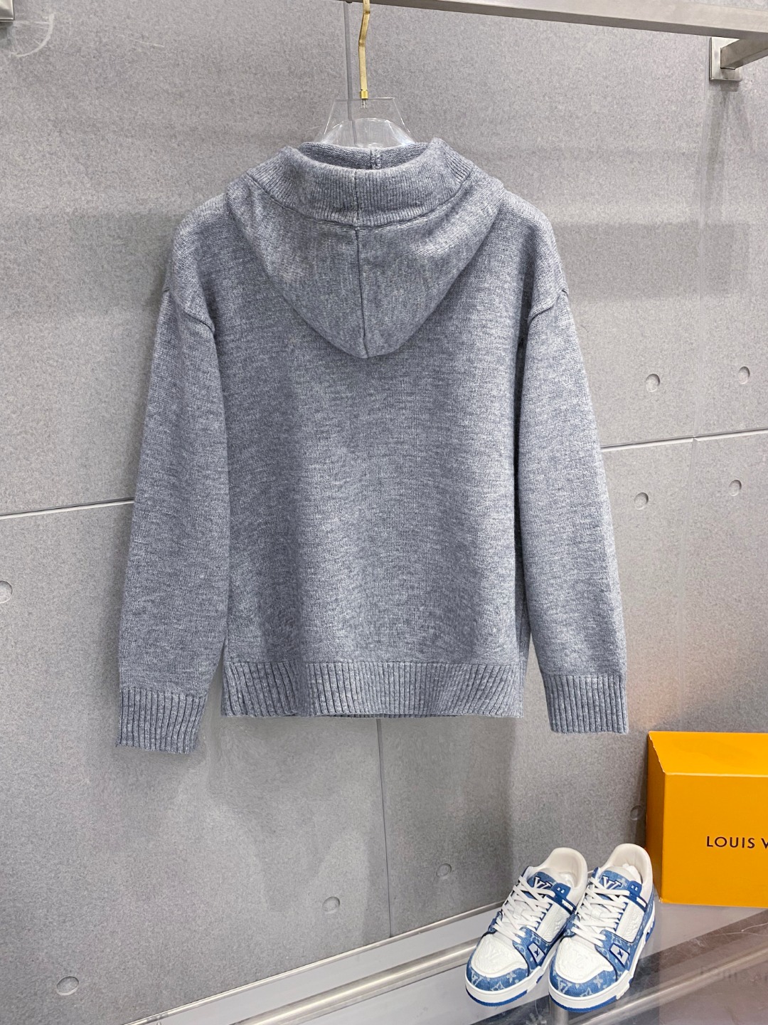 ￼ 塞林 官网 秋冬同步更新 针织外套 海外爆款 精细羊毛针织厚实面料 舒服又保暖 绝对高端产物 M-3