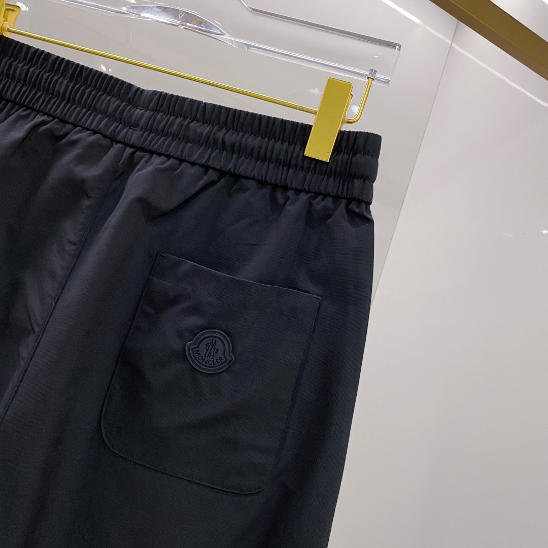  LV 2025男士精品休闲裤顶级面料休闲裤，最新款上身版型无敌正!绝对可以闭眼收的一款此款裤子非常百搭