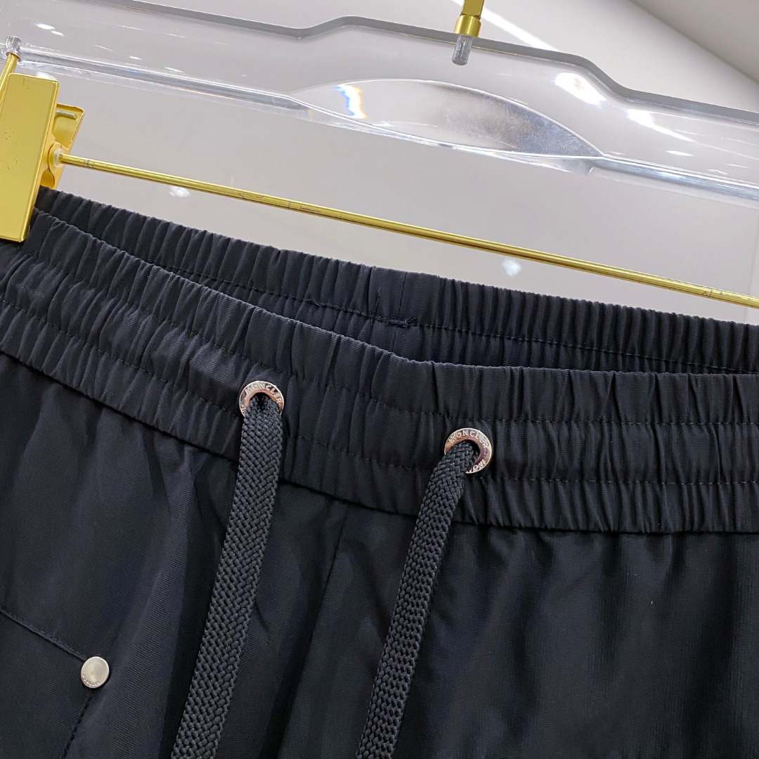  LV 2025男士精品休闲裤顶级面料休闲裤，最新款上身版型无敌正!绝对可以闭眼收的一款此款裤子非常百搭