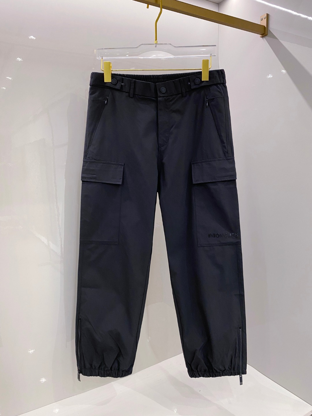  Mo 25新款休闲裤🌟经典字母口袋长裤🔥潮流百搭
码数：M-3XL