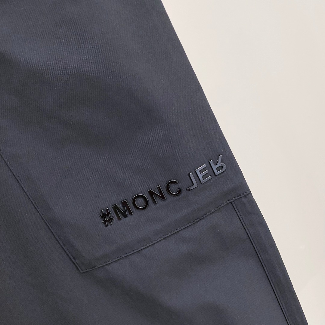  Mo 25新款休闲裤🌟经典字母口袋长裤🔥潮流百搭
码数：M-3XL