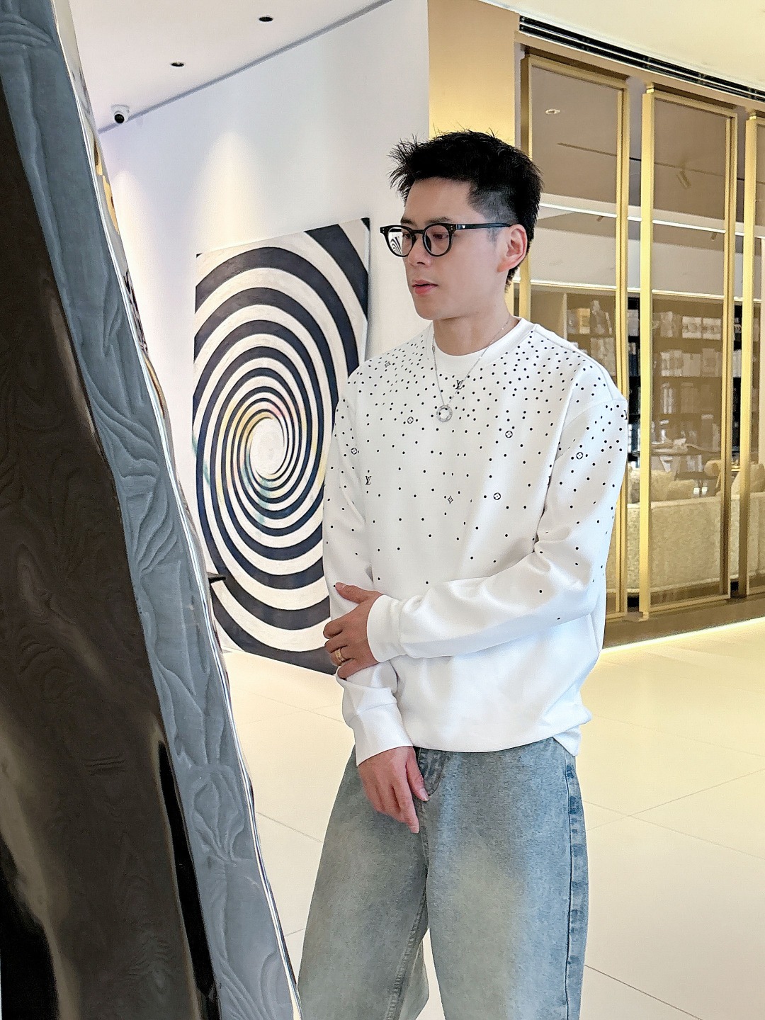 LV【新品】贸易渠道代工品 秋冬新品 🆕男士圆领太空棉卫衣 风十足缔造最为出色的奢感运动休闲体系,最为舒