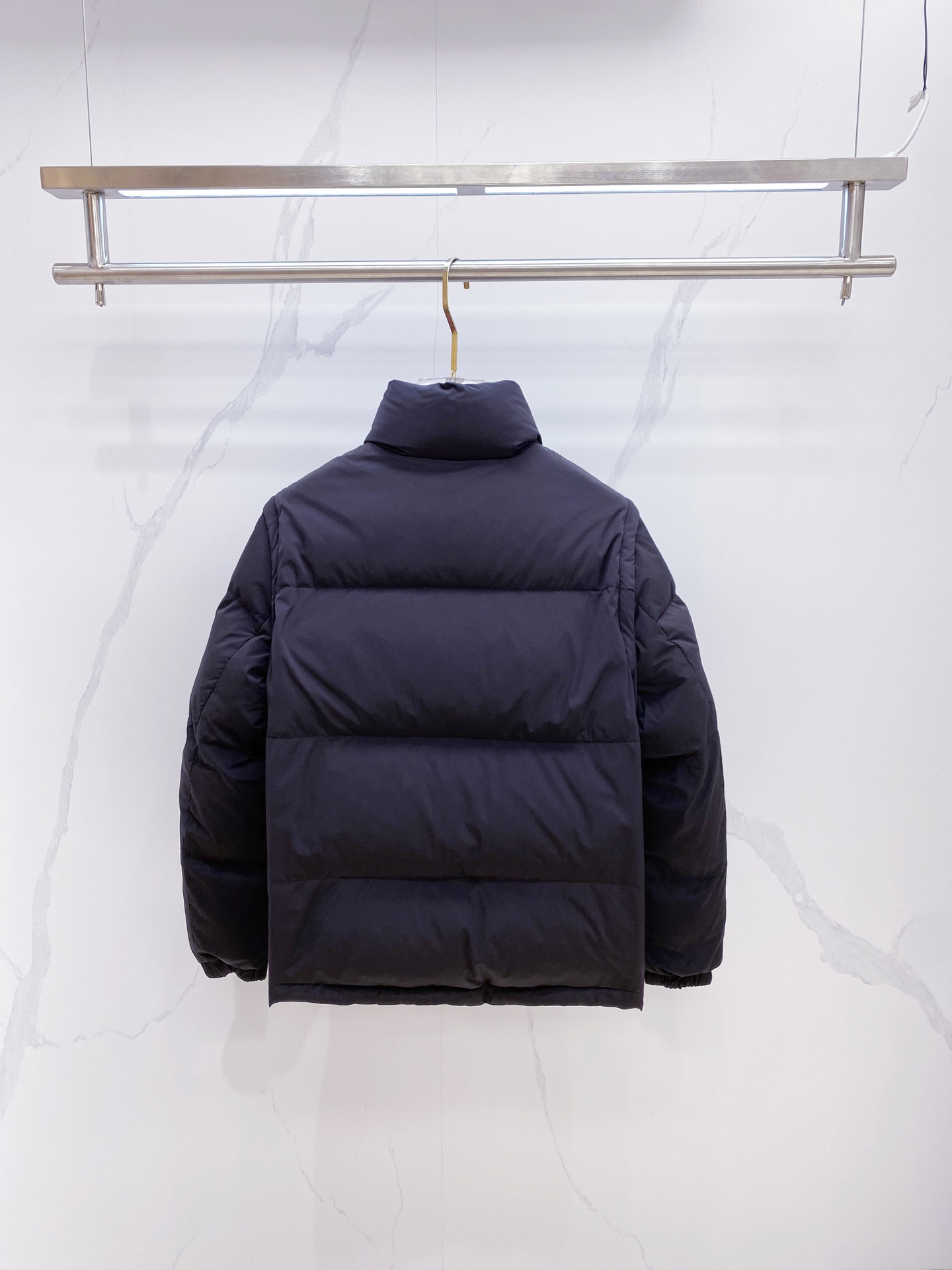 爆款羽绒服 双面穿袖子可拆卸 Gucci 古奇 2025新款羽绒服秀场新品，袖子可拆卸，一衣四穿。品相非