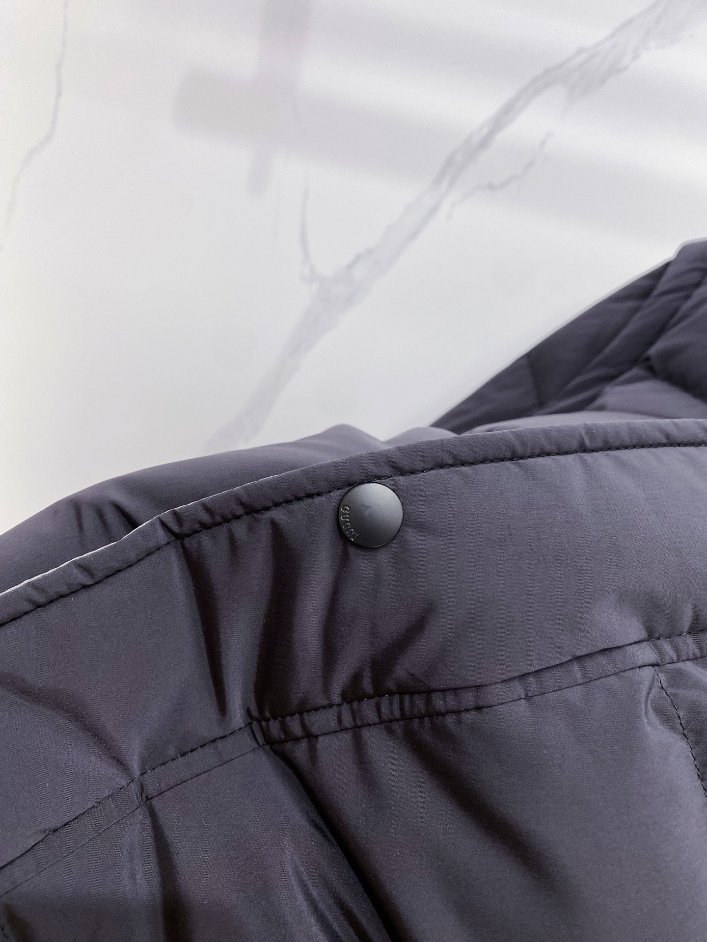 爆款羽绒服 双面穿袖子可拆卸 Gucci 古奇 2025新款羽绒服秀场新品，袖子可拆卸，一衣四穿。品相非