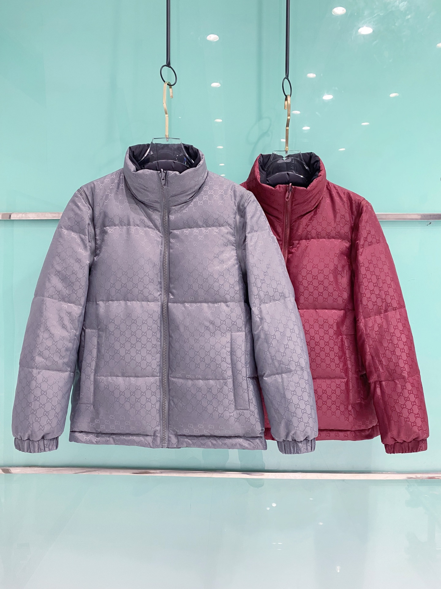 爆款羽绒服 双面穿袖子可拆卸 Gucci 古奇 2025新款羽绒服秀场新品，袖子可拆卸，一衣四穿。品相非