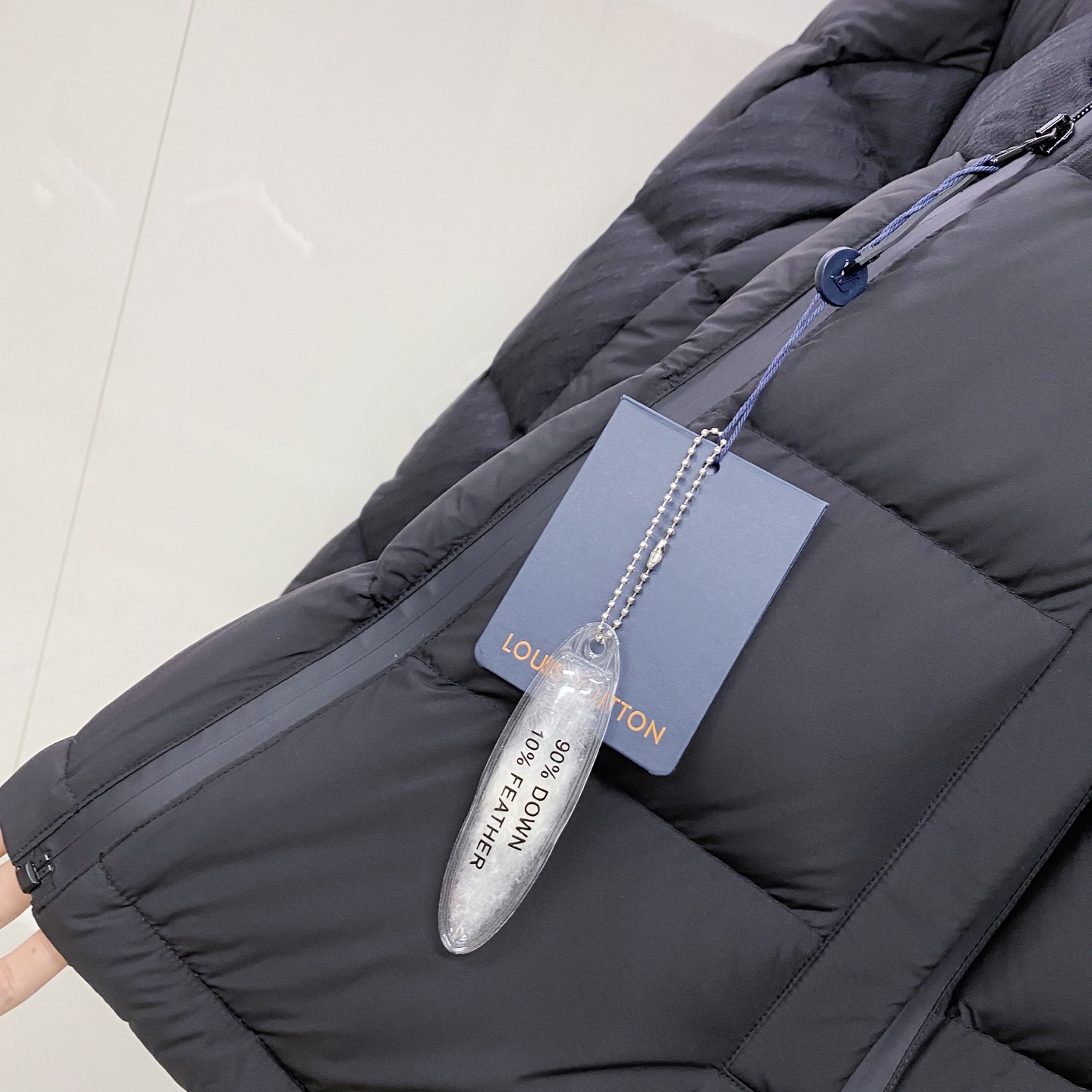 LV爆款🔥🔥🔥独家爆款2025秋冬新款🆕羽绒服 原版1:1订制五金配件全进口原版定制 欢迎专柜对比 绝对