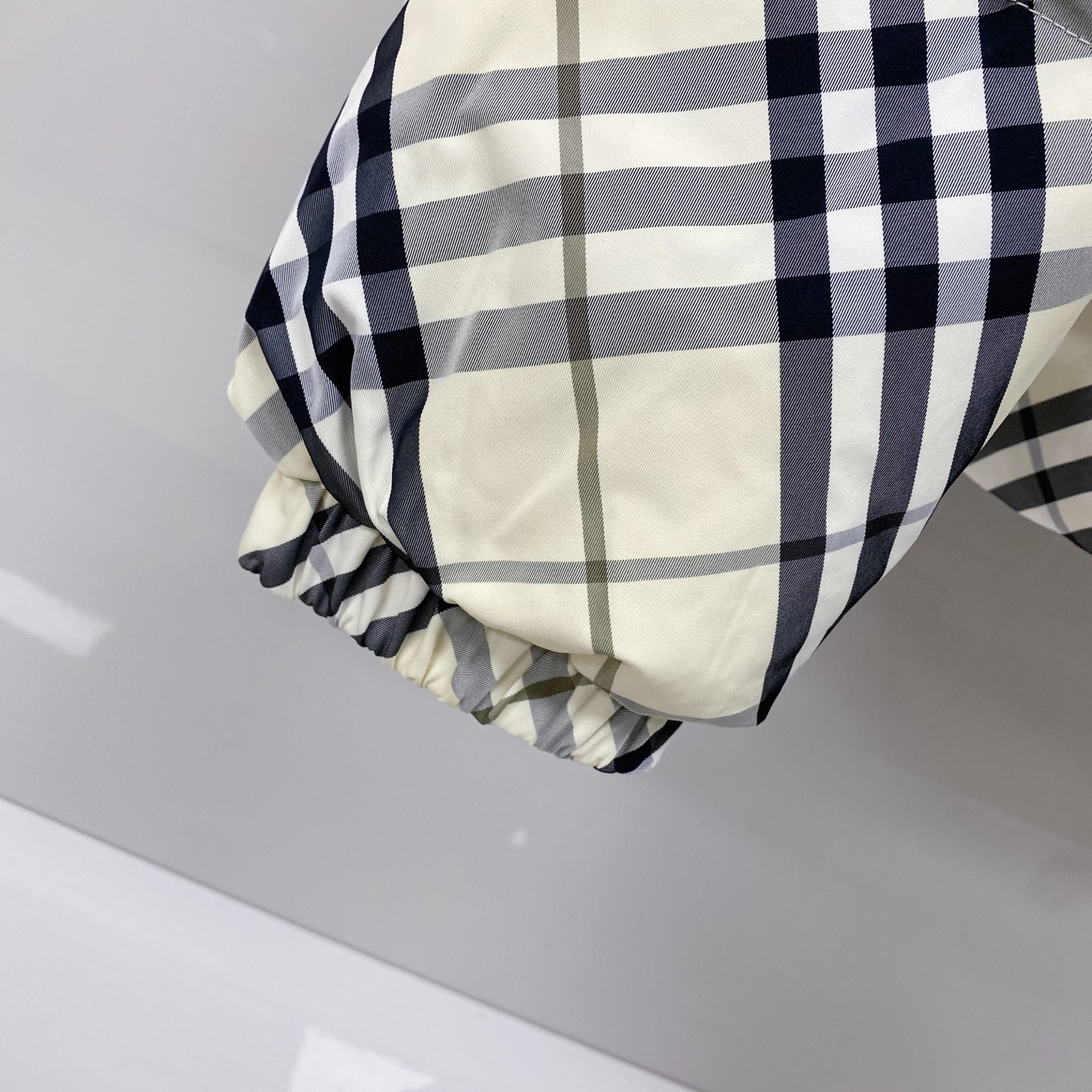 Burberry 巴宝莉 25SS ⚠️⚠️BUR独家最新双面立领羽绒服外套 贵族高级别要求订单 高标准