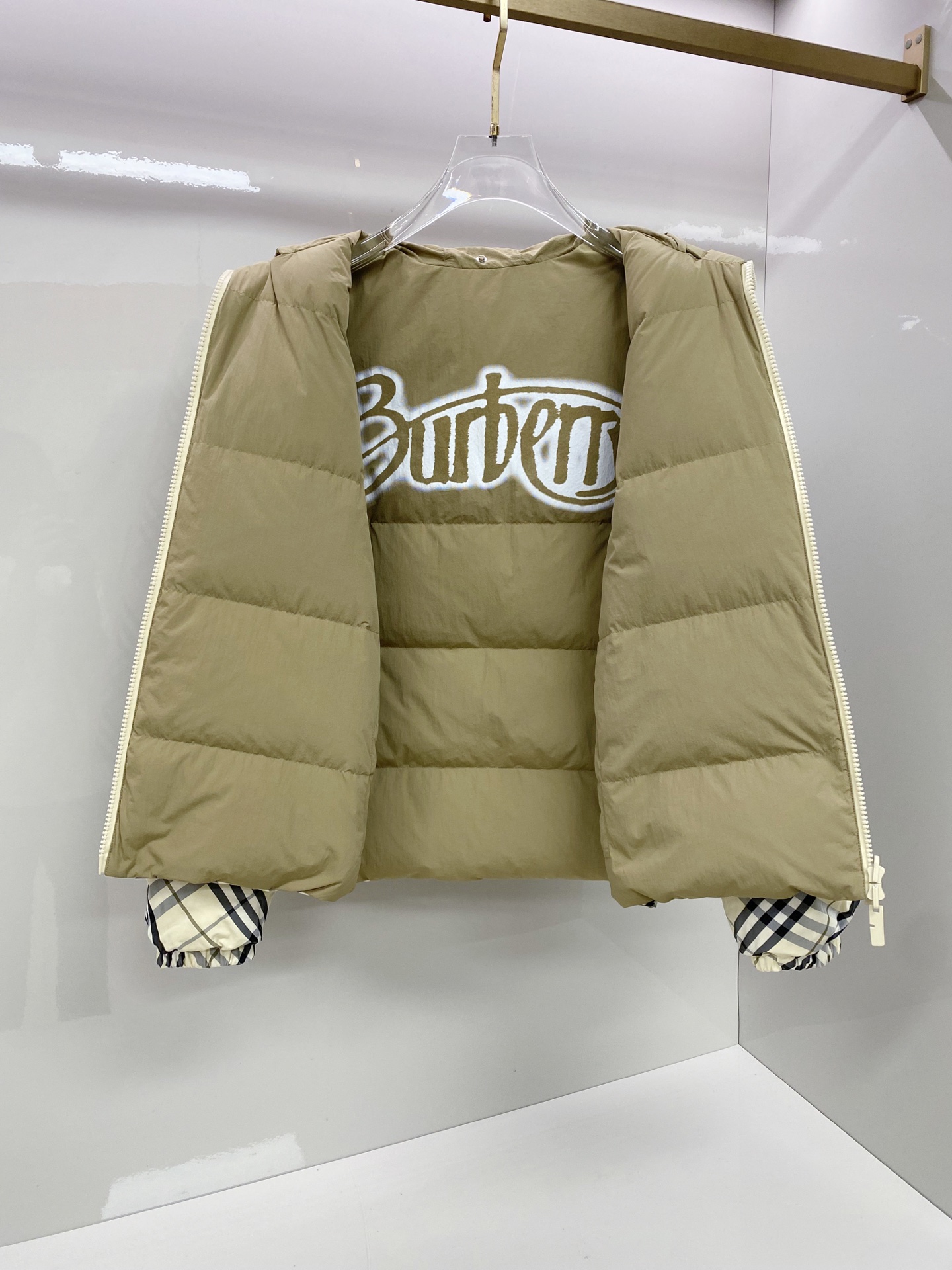 Burberry 巴宝莉 25SS ⚠️⚠️BUR独家最新双面立领羽绒服外套 贵族高级别要求订单 高标准