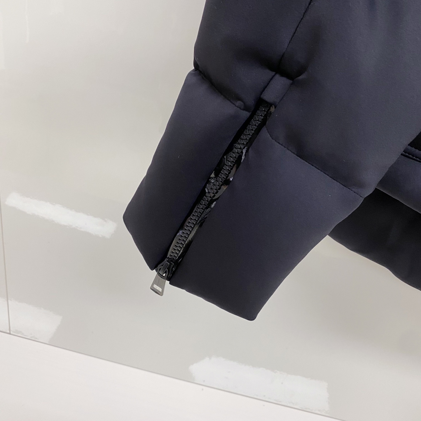 特级羽绒⬆️Moncler Genius天才设计师Seymour短款男女款羽绒夹克外套.Moncler 