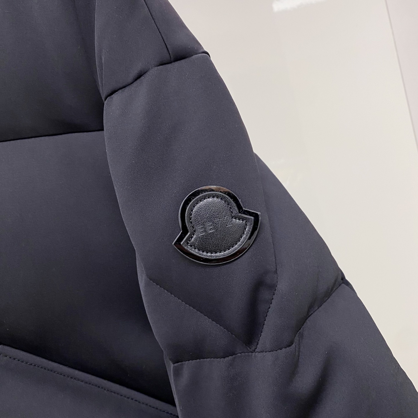 特级羽绒⬆️Moncler Genius天才设计师Seymour短款男女款羽绒夹克外套.Moncler 