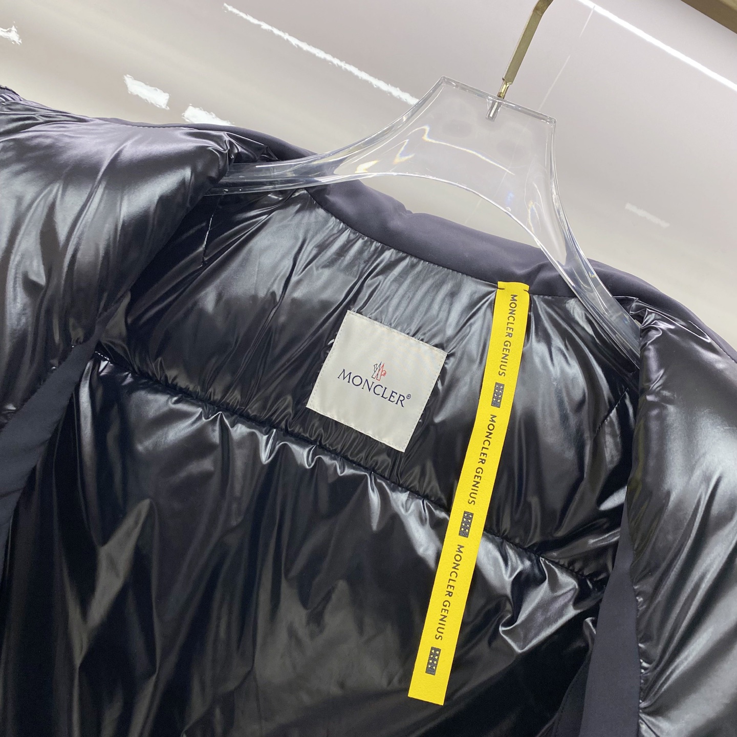 特级羽绒⬆️蒙口羽绒服Moncler x EE72 by Edward Enninful Otis羽绒背