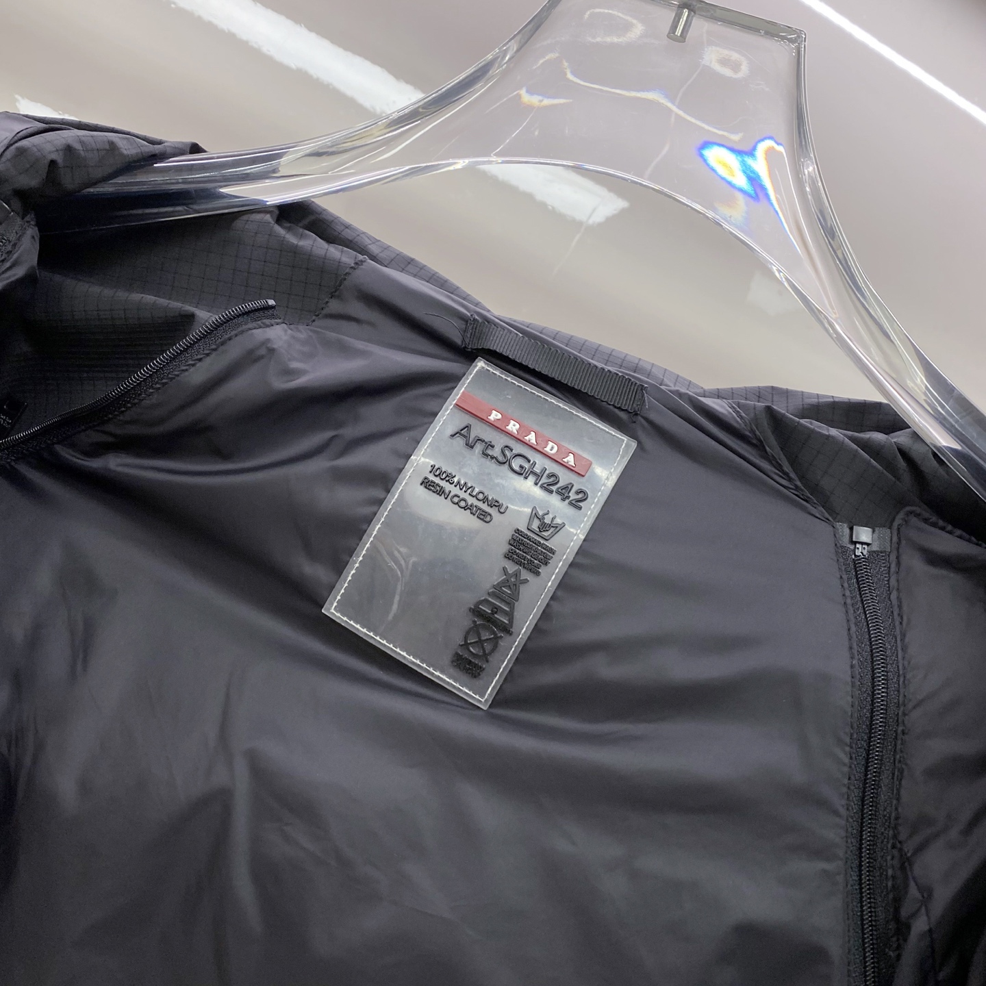 普拉达 羽绒服🆕*2025秋冬羽绒新品｜PRA可拆卸衣袖，一衣两穿，重塑冬日型格精选9010高品质大朵白