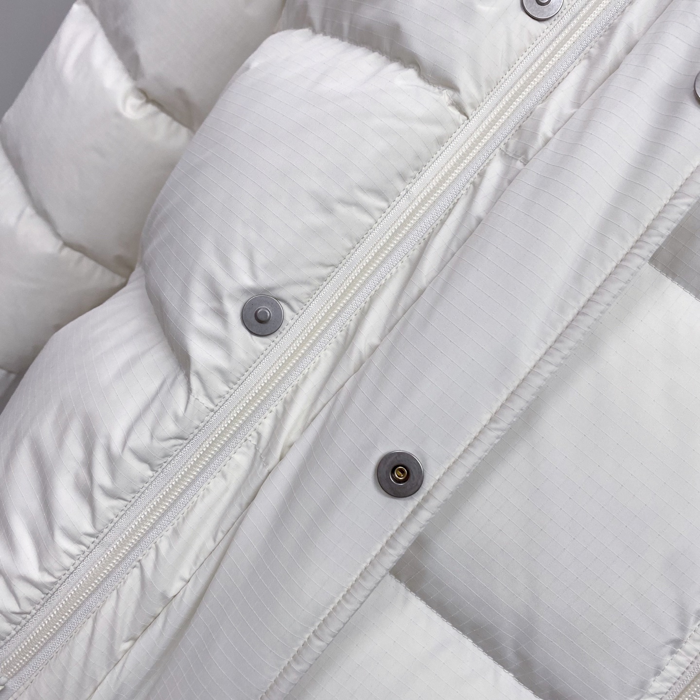 普拉达 羽绒服🆕*2025秋冬羽绒新品｜PRA可拆卸衣袖，一衣两穿，重塑冬日型格精选9010高品质大朵白