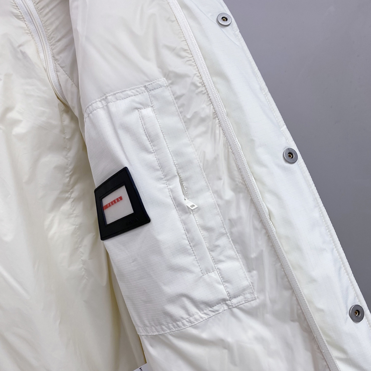普拉达 羽绒服🆕*2025秋冬羽绒新品｜PRA可拆卸衣袖，一衣两穿，重塑冬日型格精选9010高品质大朵白