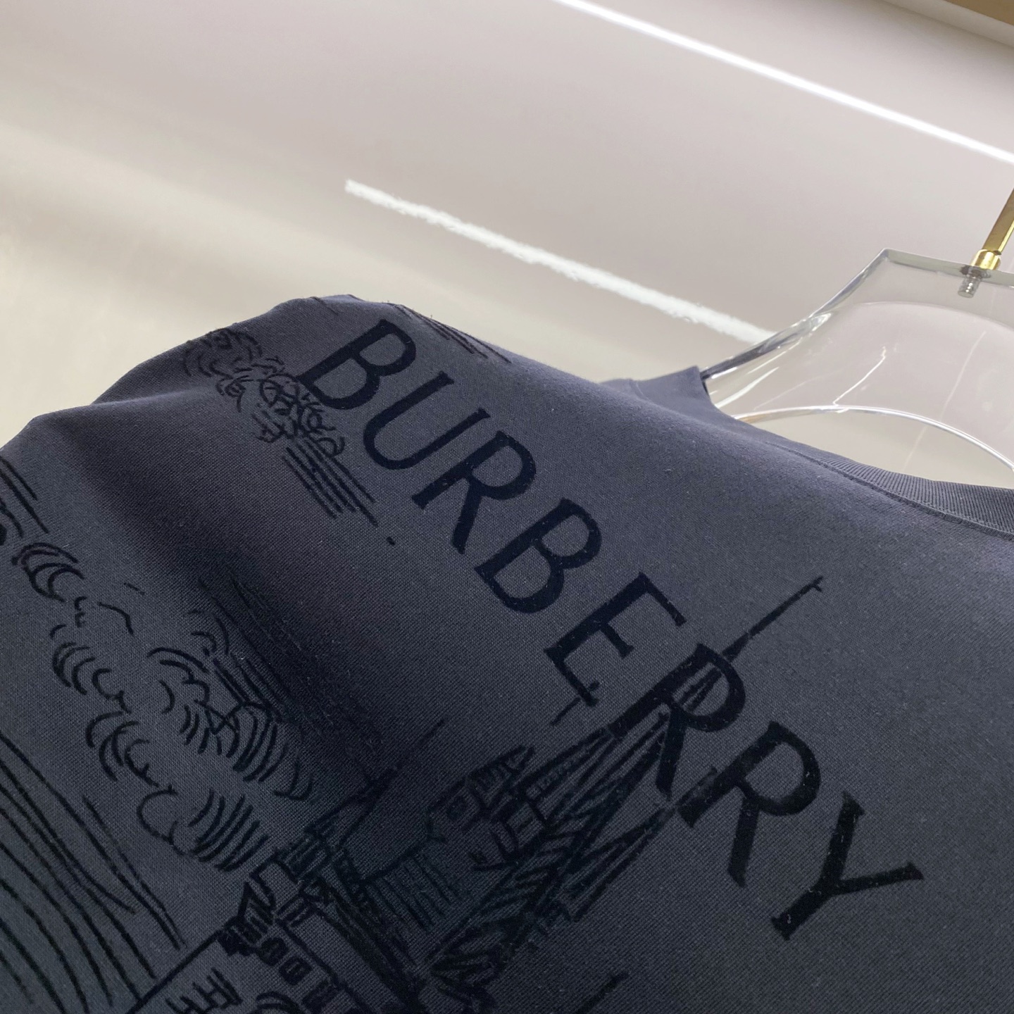 Burberry 巴宝莉 2026ss 春夏新款首发专柜最新款短袖圆领T恤 高端订制 设计前卫时尚！品牌