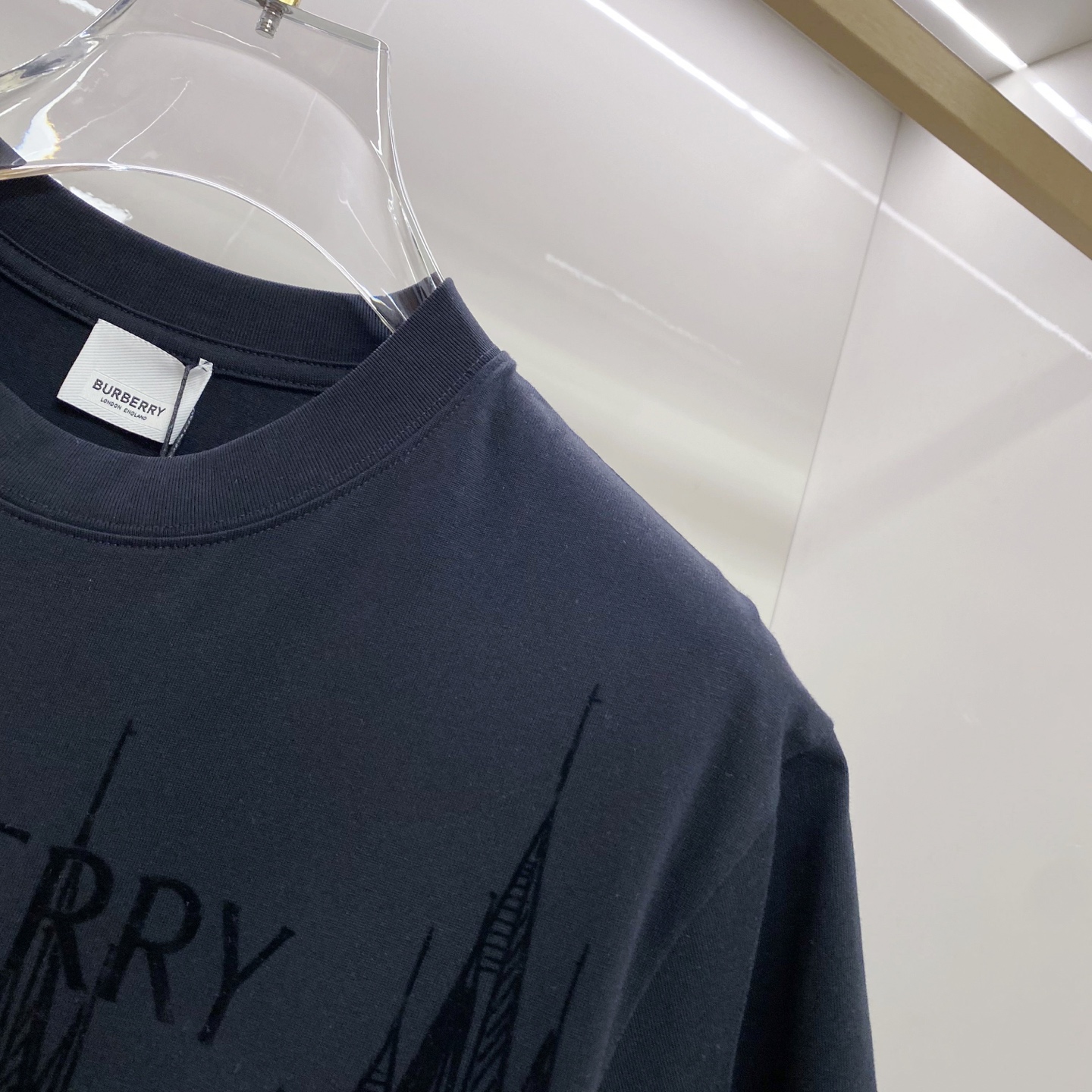 Burberry 巴宝莉 2026ss 春夏新款首发专柜最新款短袖圆领T恤 高端订制 设计前卫时尚！品牌