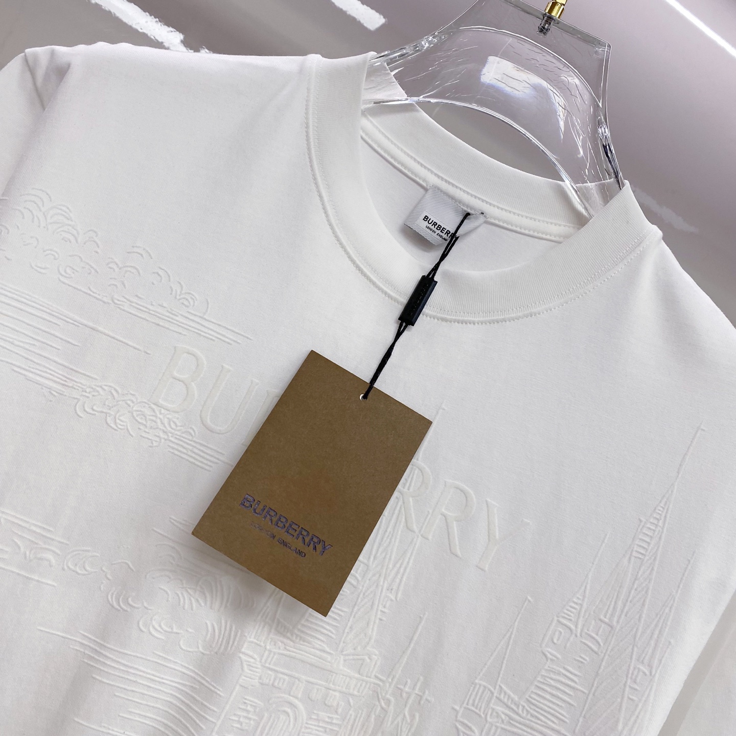 Burberry 巴宝莉 2026ss 春夏新款首发专柜最新款短袖圆领T恤 高端订制 设计前卫时尚！品牌