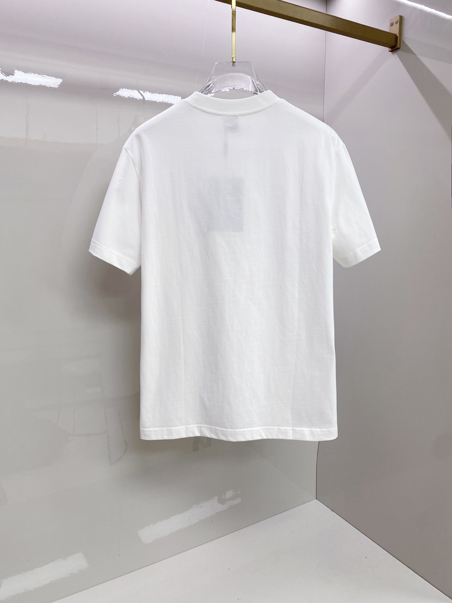 Burberry 巴宝莉 2026ss 春夏新款首发专柜最新款短袖圆领T恤 高端订制 设计前卫时尚！品牌