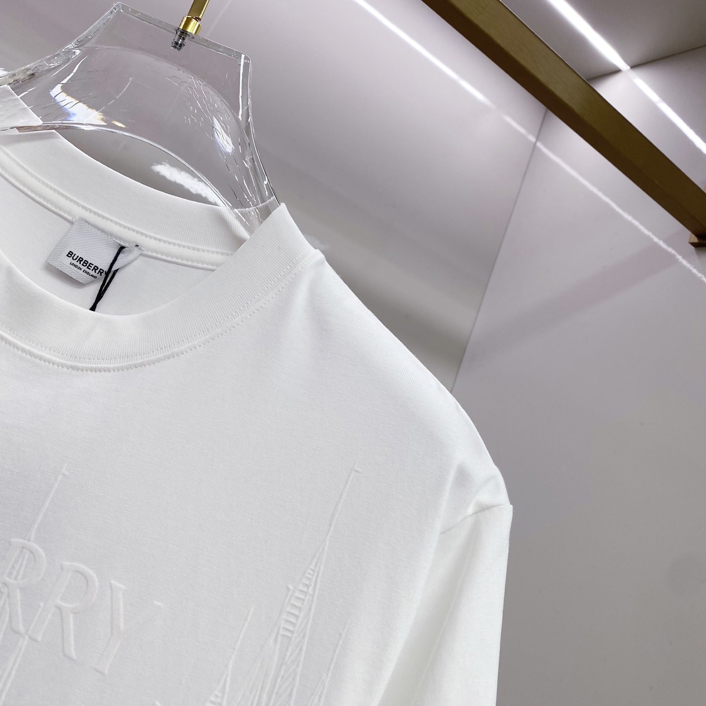 Burberry 巴宝莉 2026ss 春夏新款首发专柜最新款短袖圆领T恤 高端订制 设计前卫时尚！品牌