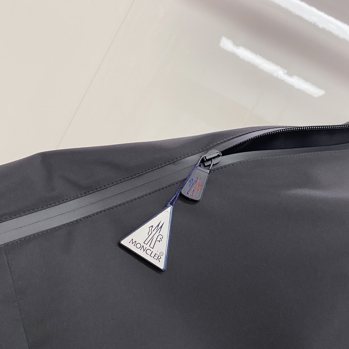 moncler 蒙口 高端推荐牛货 2025秋冬款男士原单羽绒服！贵族血统 蓬松感十足 御寒神器 高端顶