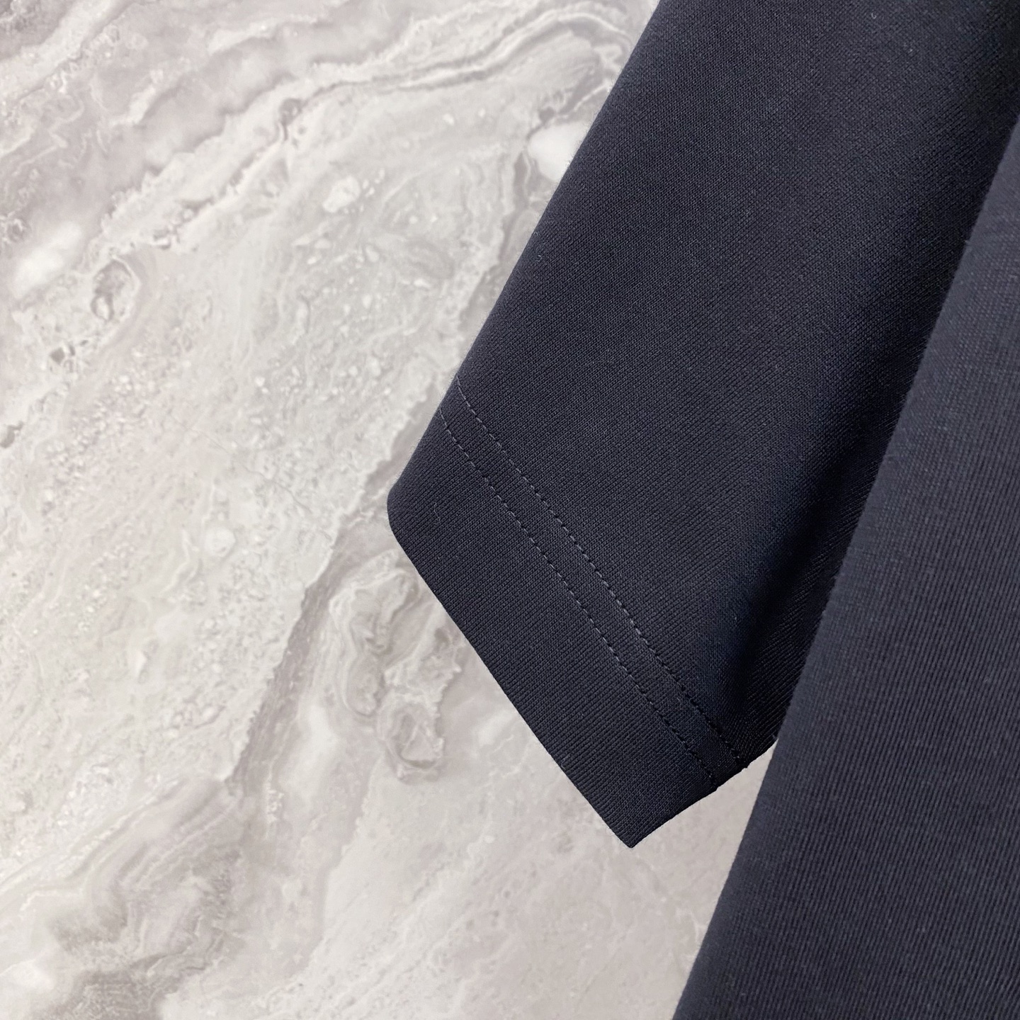 Burberry 巴宝莉 2026ss 春夏新款首发专柜最新款短袖圆领T恤 高端订制 设计前卫时尚！品牌