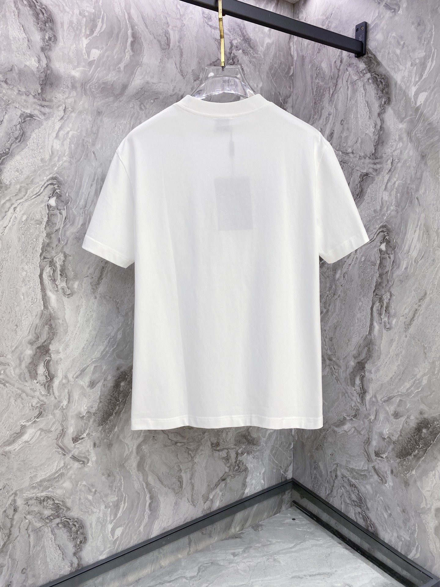 Burberry 巴宝莉 2026ss 春夏新款首发专柜最新款短袖圆领T恤 高端订制 设计前卫时尚！品牌