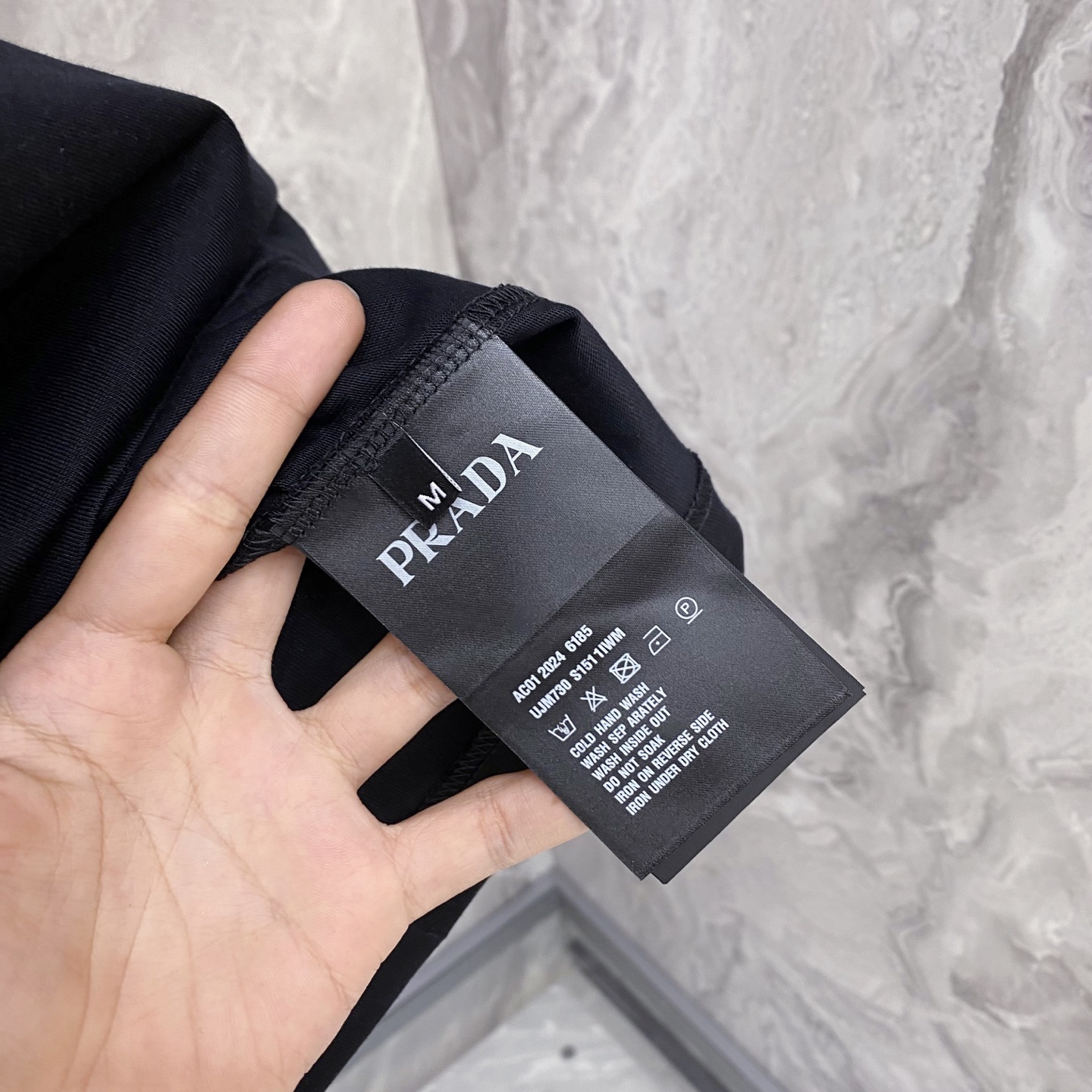 Prada 普拉达 2026ss 春夏新款首发专柜最新款短袖圆领T恤 高端订制 设计前卫时尚！品牌log