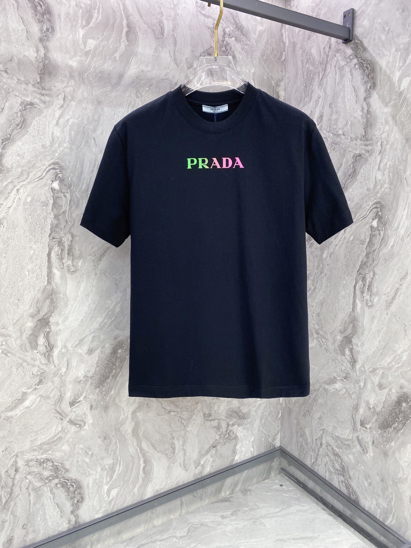 Prada 普拉达 2026ss 春夏新款首发专柜最新款短袖圆领T恤 高端订制 设计前卫时尚！品牌log