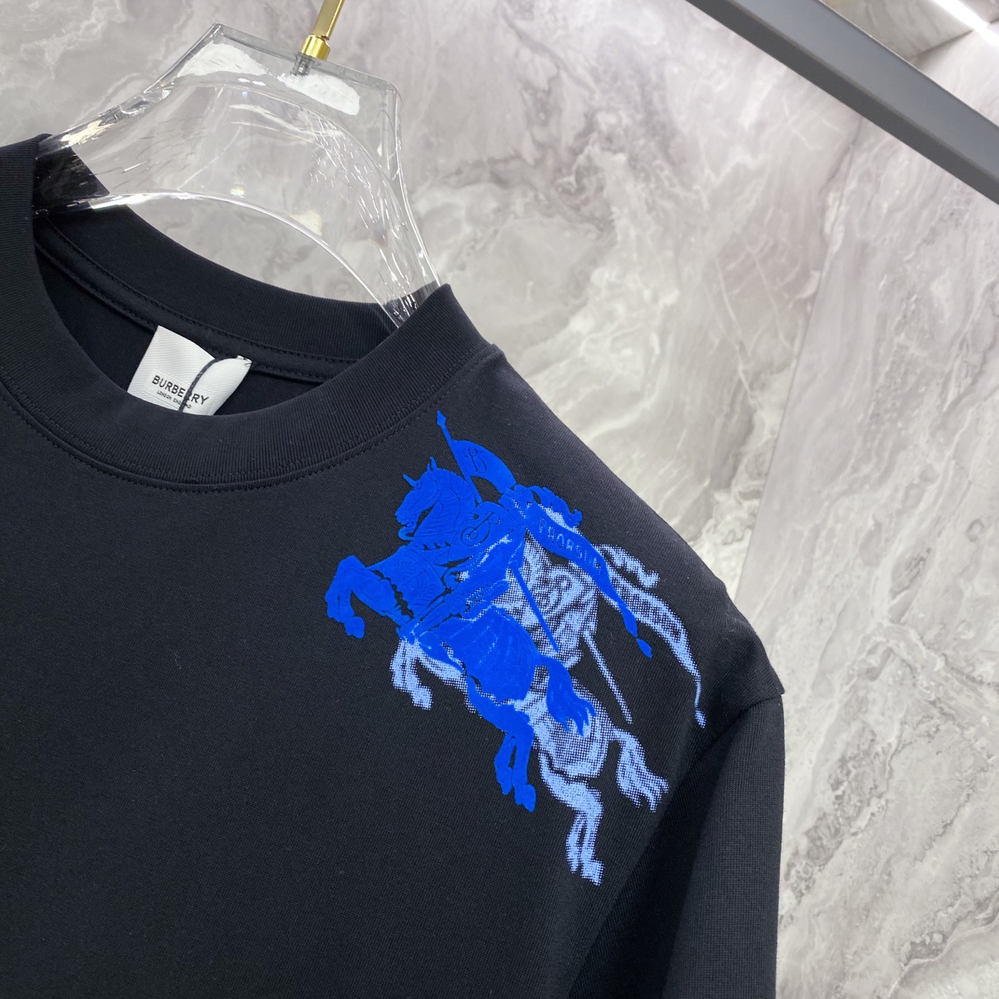 Burberry 巴宝莉 2026ss 春夏新款首发专柜最新款短袖圆领T恤 高端订制 设计前卫时尚！品牌